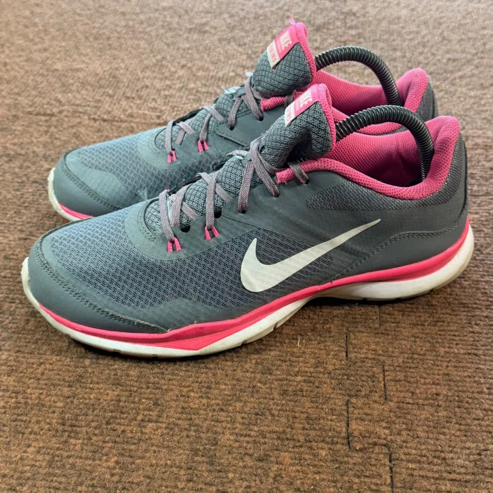 Nike Training Flex TR 5 Womens Dark Grey Pink Sneakers 724858-003 gym fit runner